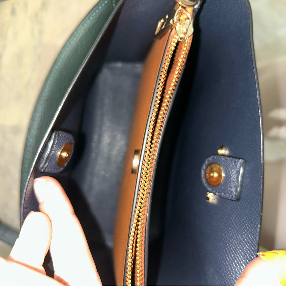 Coach Dark Green Mollie bucket Bag - Picture 7 of 8